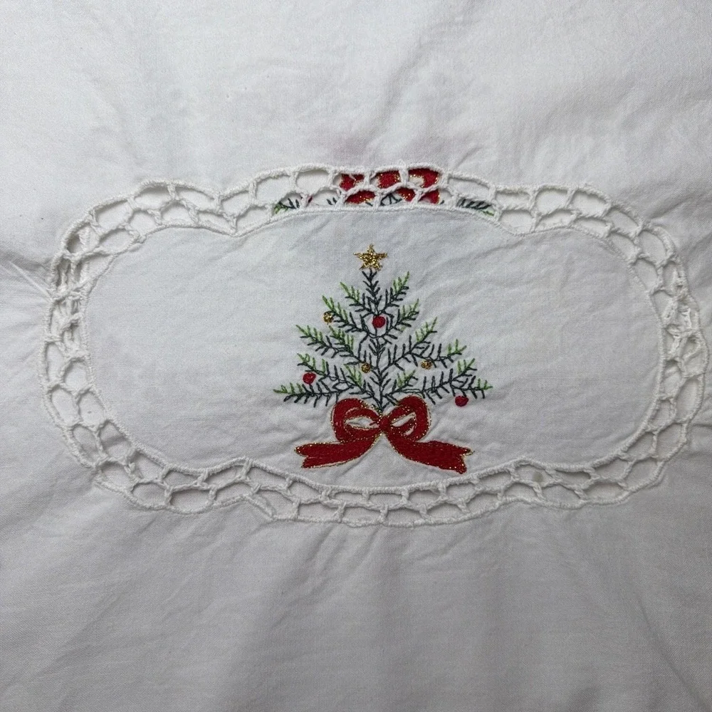 Christmas Placemat 8pc Set Vintage Poinsettia Cut Work Embroidery Crochet Cotton